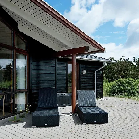 Holiday home Three-bedroom Holiday In 29